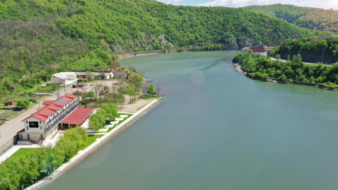 Vega Resort Restaurant & Lodge Orsova Kültér fotó