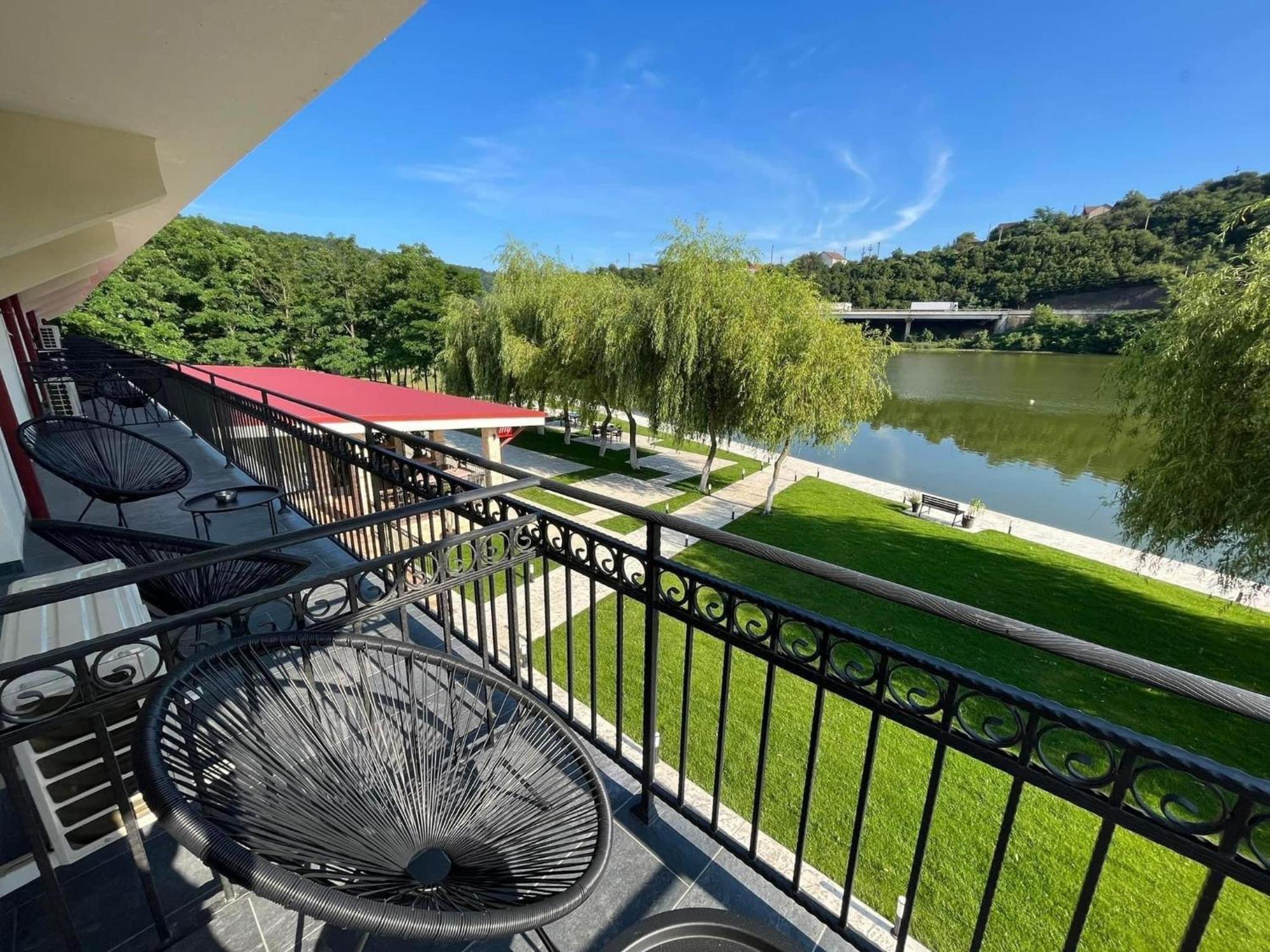 Vega Resort Restaurant & Lodge Orsova Kültér fotó