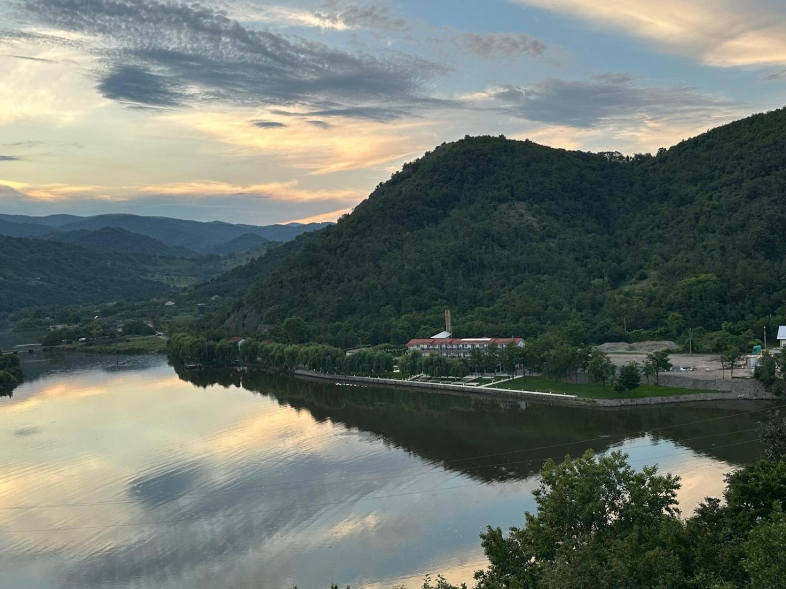 Vega Resort Restaurant & Lodge Orsova Kültér fotó