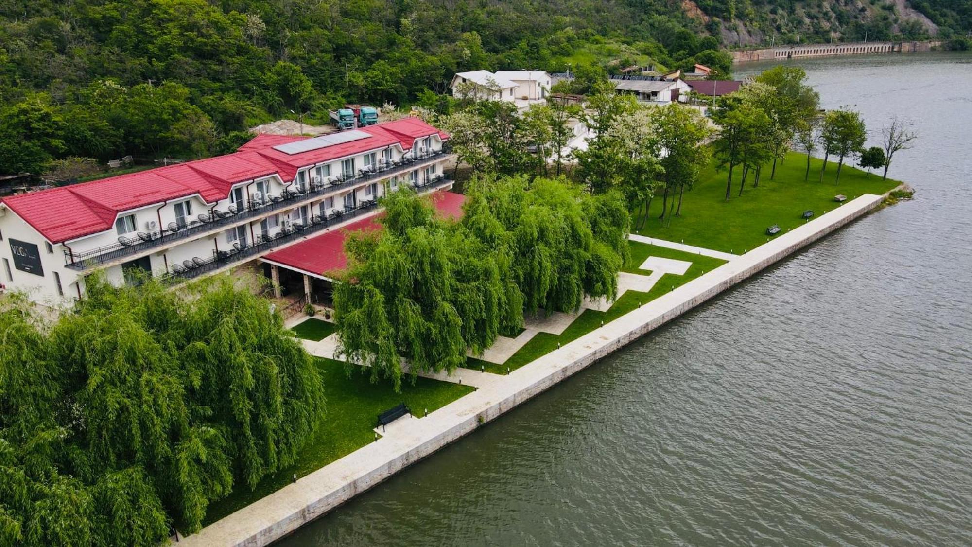 Vega Resort Restaurant & Lodge Orsova Kültér fotó